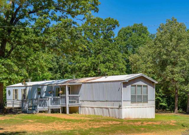 Property at 110 Cardinal Ln, Hallsville, TX 75650, 3 beds, 2 baths
