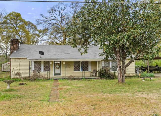 Property at 1213 E First St, Hughes Springs, TX 75656, 3 beds, 2 baths