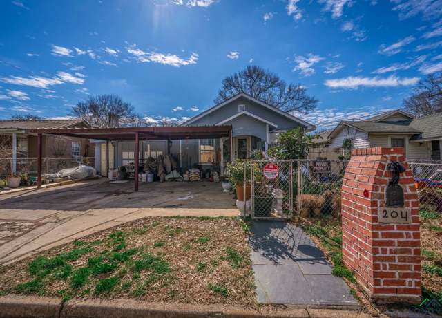 Property at 204 E Avalon Ave, Longview, TX 75602, 3 beds, 2 baths