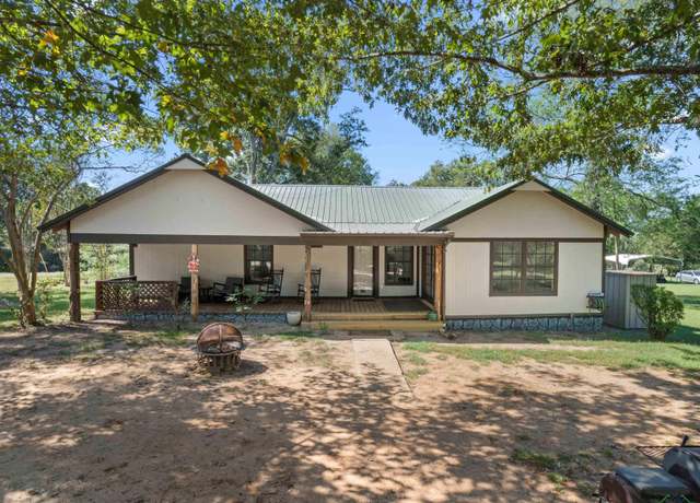 Property at 961 Fm 3172, Shelbyville, TX 75973, 3 beds, 2 baths