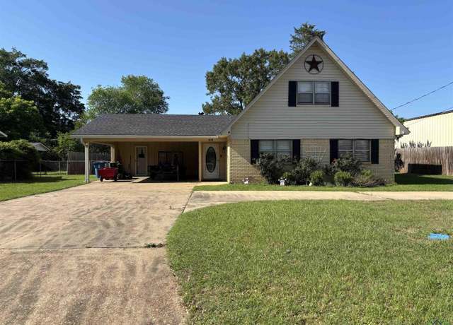 Property at 411 E Carolanne Blvd, Marshall, TX 75672, 5 beds, 3 baths