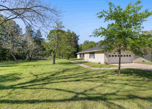Property at 155 Angela Ln, Henderson, TX 75654, 3 beds, 2 baths