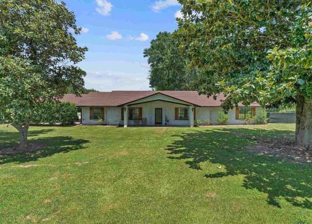 Property at 3523 Fm 451, Waskom, TX 75692, 3 beds, 2.5 baths