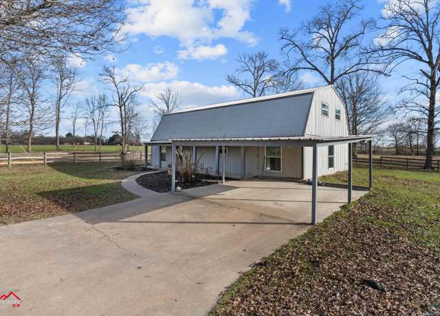 Property at 314 Ivyspur Spur, Carthage, TX 75633, 4 beds, 2 baths
