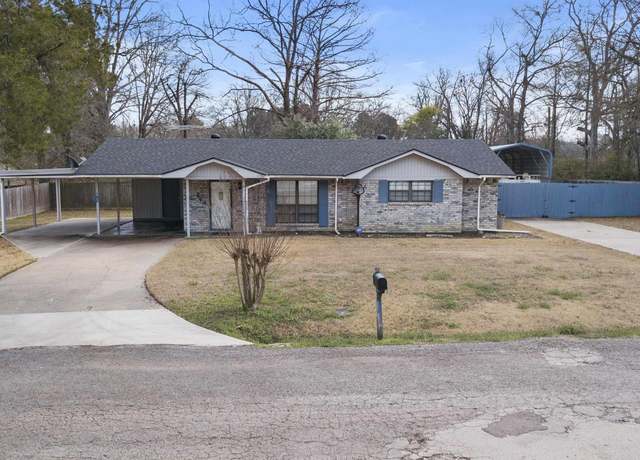 Property at 308 E Williams St, Carthage, TX 75633, 2 beds, 2 baths