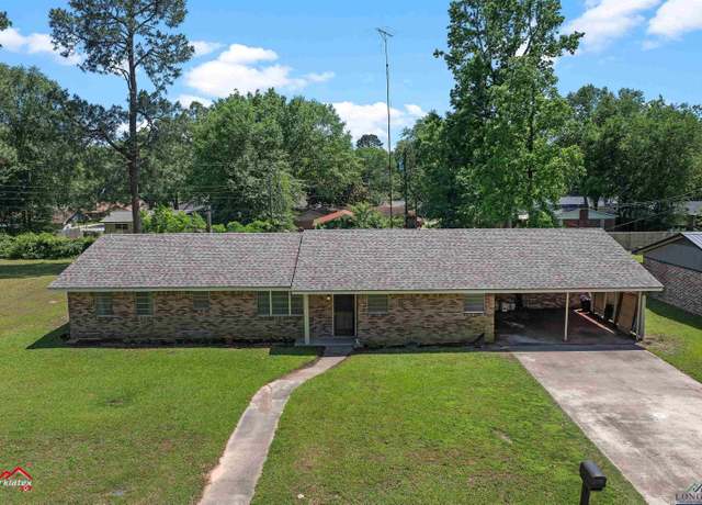Property at 1127 Lynnwood Dr, Carthage, TX 75633, 4 beds, 2 baths