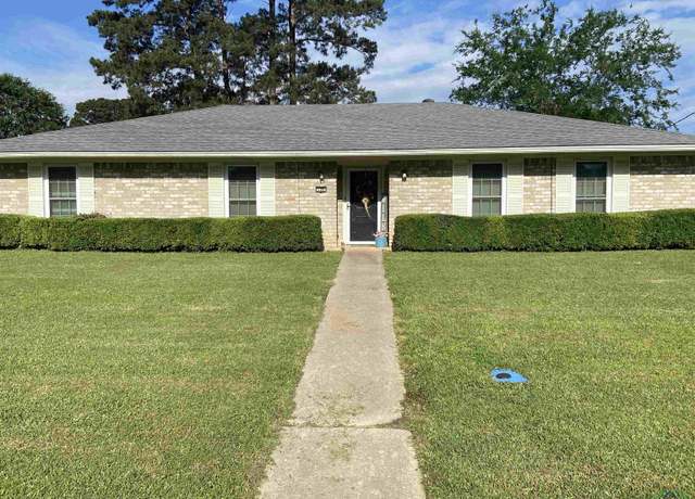 Property at 509 Pinewood Dr, Marshall, TX 75672, 3 beds, 2 baths