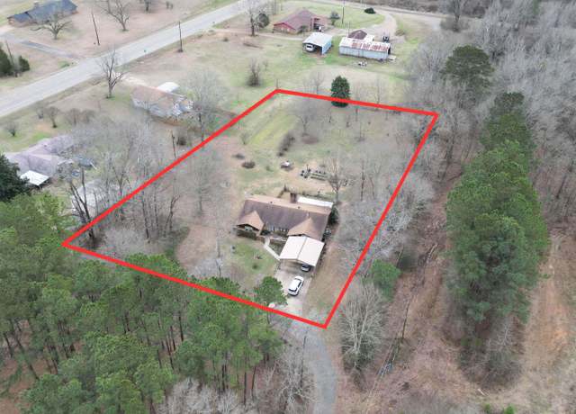 Property at 402 Porter Rd, Atlanta, TX 75551, 3 beds, 2 baths