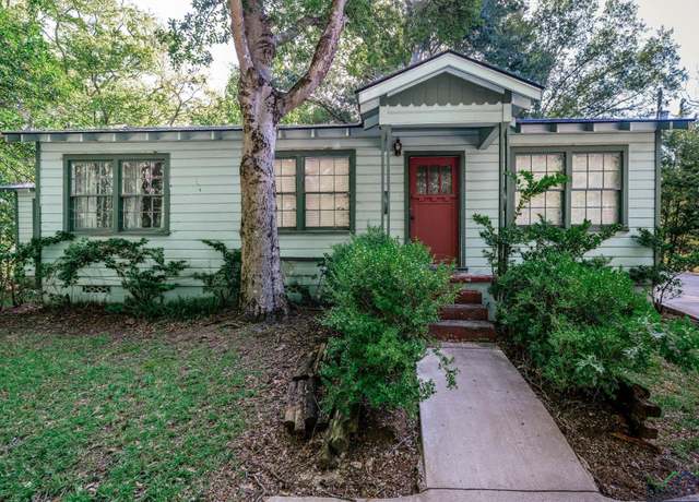 Property at 2600 Dogwood Ln, Longview, TX 75605, 3 beds, 1 bath