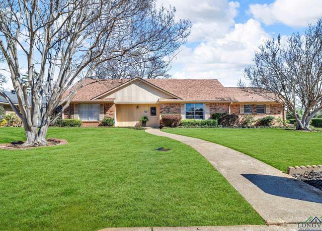 Property at 1800 Cardinal St, Longview, TX 75601, 4 beds, 3 baths