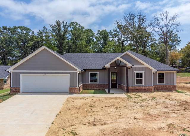 Property at 2208 N Fourth St, Longview, TX 75605, 4 beds, 2.5 baths