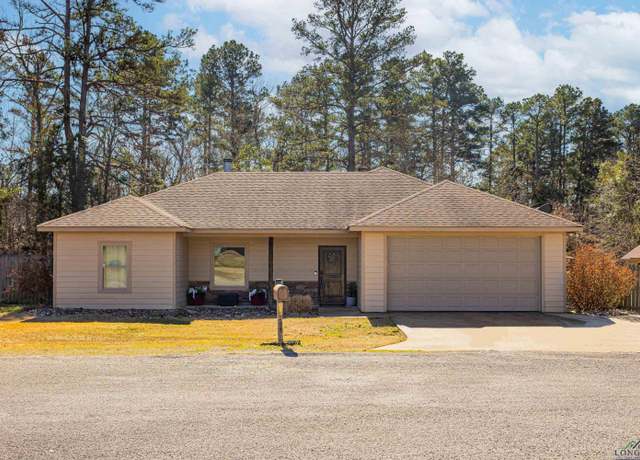 Property at 209 Collins Ct, Gladewater, TX 75647, 3 beds, 2 baths