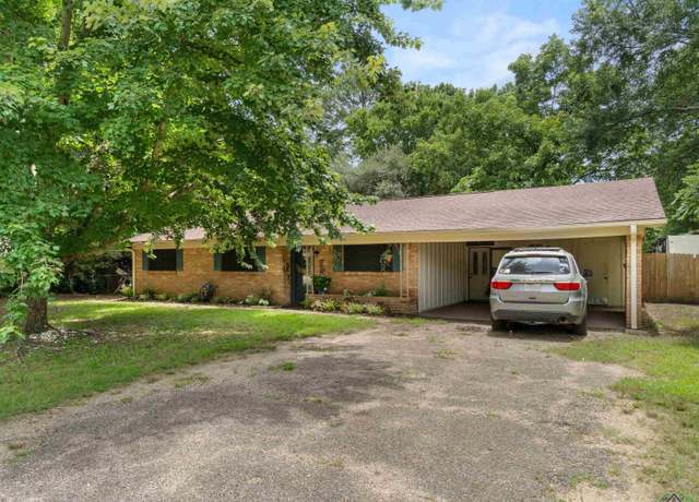 Property at 216 Collins Ave, Longview, TX 75605, 3 beds, 2 baths