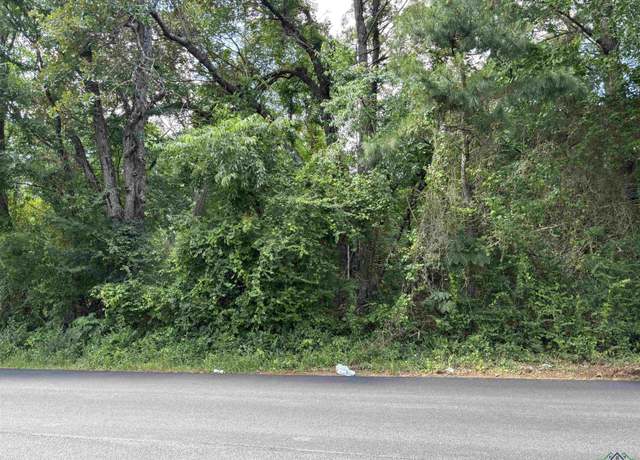Property at 1905 Martin Luther King Jr Dr, Henderson, TX 75652