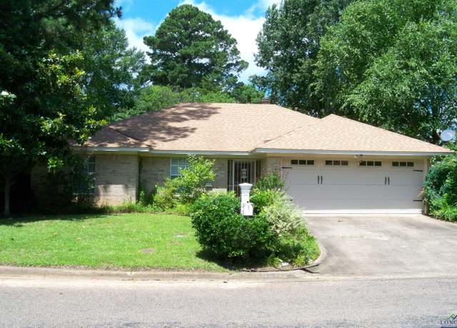 Property at 111 E Sycamore Ln, Longview, TX 75604, 3 beds, 2 baths