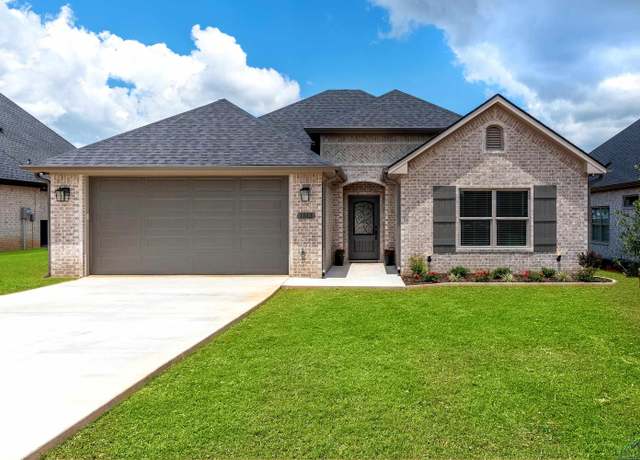 Property at 1513 Wellington Ln, Longview, TX 75605, 3 beds, 2 baths