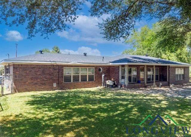 Property at 901 Vesta Ave, Gladewater, TX 75647, 3 beds, 3 baths