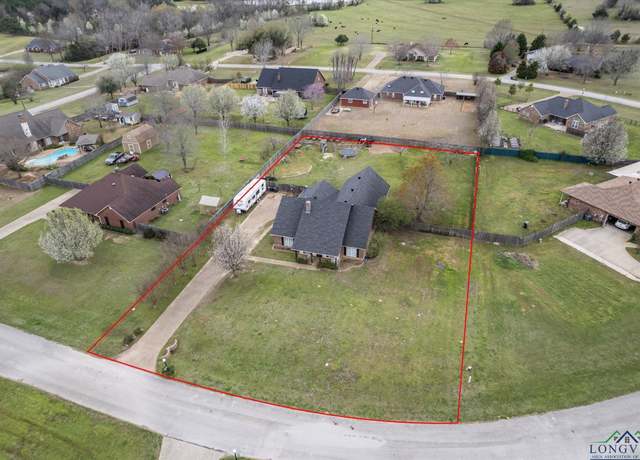 Property at 14979 Fargo Dr, Chandler, TX 75758, 5 beds, 3 baths