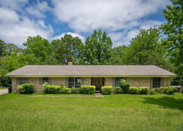Property at 105 Bison Trl, Longview, TX 75601, 3 beds, 2 baths