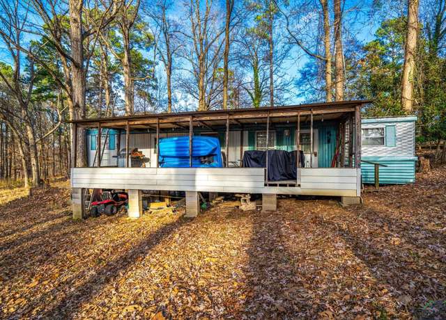 Property at 188 Kens St, Jefferson, TX 75657, 2 beds, 1.5 baths