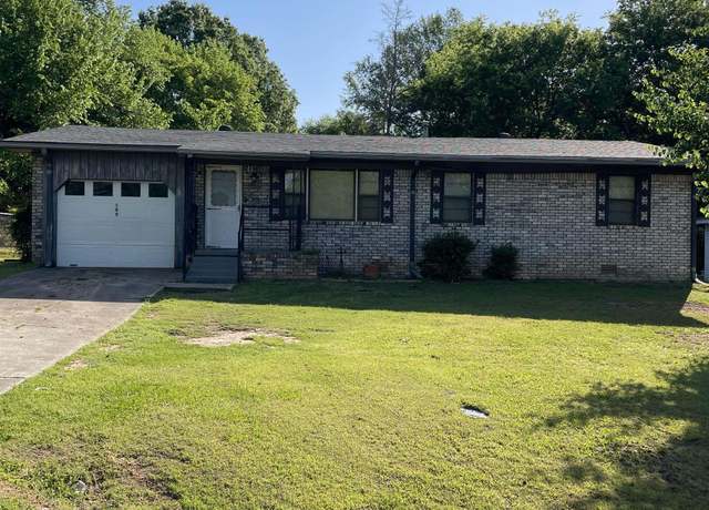 Property at 105 Walker Dr, Naples, TX 75568, 3 beds, 2 baths