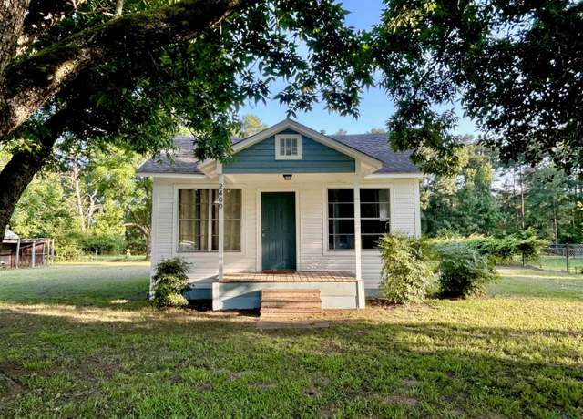 Property at 2400 Holmes Rd, Marshall, TX 75670, 2 beds, 1 bath