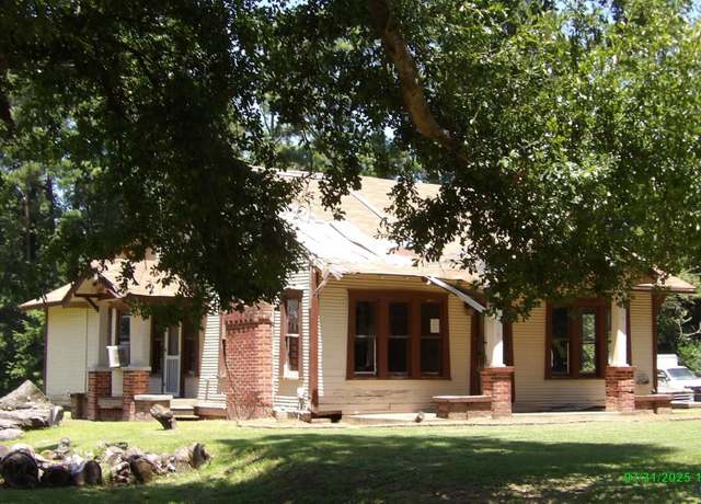 Property at 310 Abney St, Waskom, TX 75692, 2 beds, 1 bath