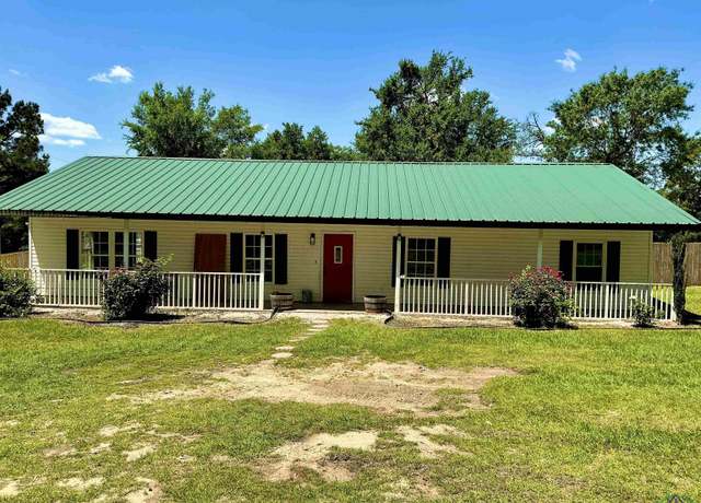 Property at 2672 Elk Rd, Gilmer, TX 75644, 3 beds, 2.5 baths