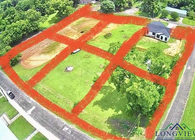 Property at 302 W Houston St, Daingerfield, TX 75638