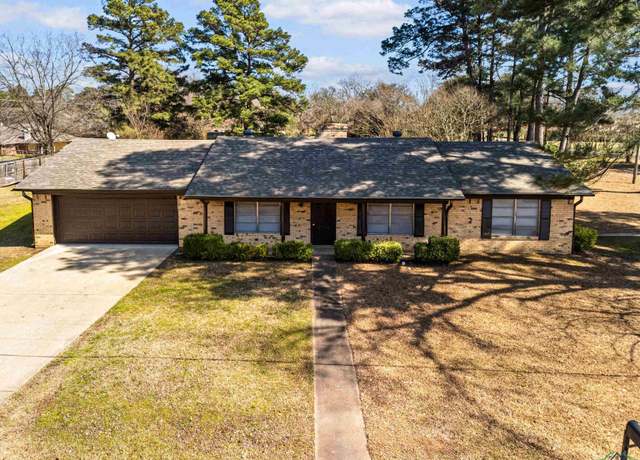 Property at 604 Gayle St, Gladewater, TX 75647, 3 beds, 2 baths