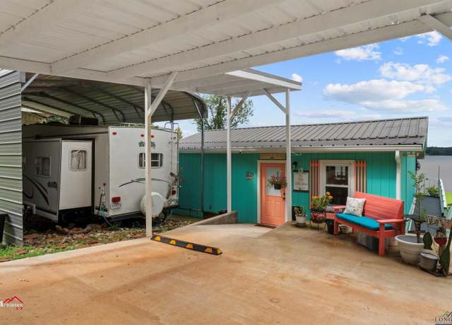 Property at 17900 S Cr 4256, Henderson, TX 75654, 2 beds, 2 baths