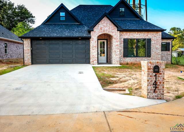 Property at 147 Hillcrest Dr, Gladewater, TX 75647, 3 beds, 2 baths