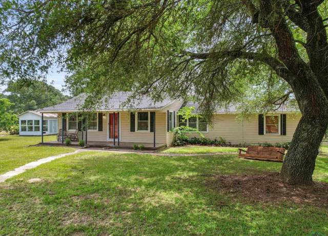 Property at 3506 Dudley Rd, Kilgore, TX 75662, 2 beds, 1 bath