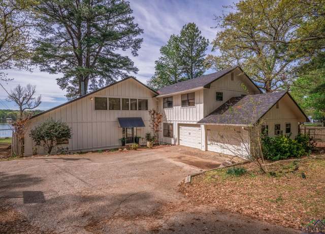 Property at 1805 E Lake Dr, Gladewater, TX 75647, 5 beds, 3.5 baths