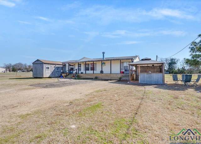 Property at 865 County Road 3534, Saltillo, TX 75478, 4 beds, 2 baths