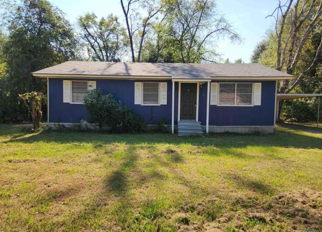 Property at 537 Kelley, Carthage, TX 75633, 3 beds, 1 bath