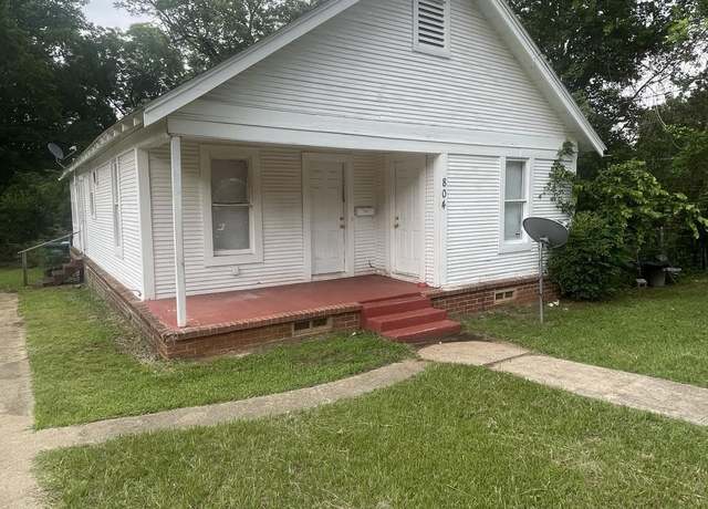 Property at 804 High St, Marshall, TX 75670, 3 beds, 1 bath