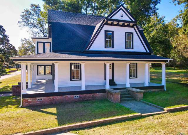 Property at 101 S Friou St, Jefferson, TX 75657, 5 beds, 3 baths