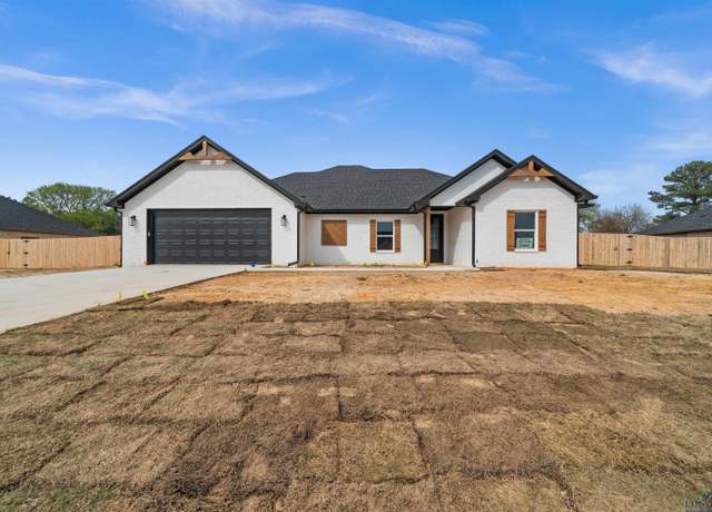 Property at 19324 Cedarpark Pl, Lindale, TX 75771, 4 beds, 2 baths