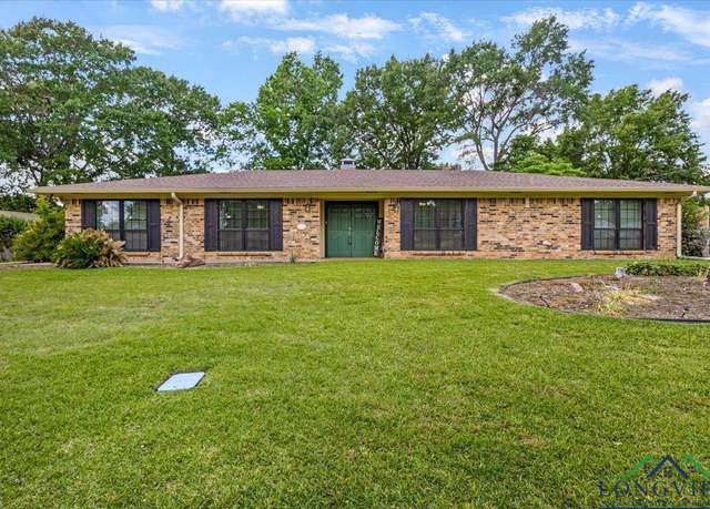 Property at 1611 Springdale St, Longview, TX 75604, 4 beds, 2 baths