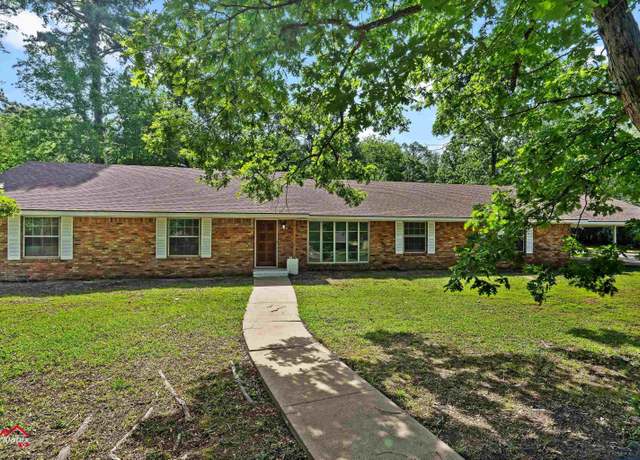 Property at 1001 Akin Dr, Longview, TX 75602, 5 beds, 2.5 baths