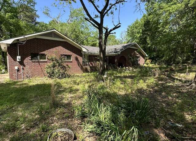 Property at 10365 Sycamore St, Overton, TX 75684, 3 beds, 2 baths