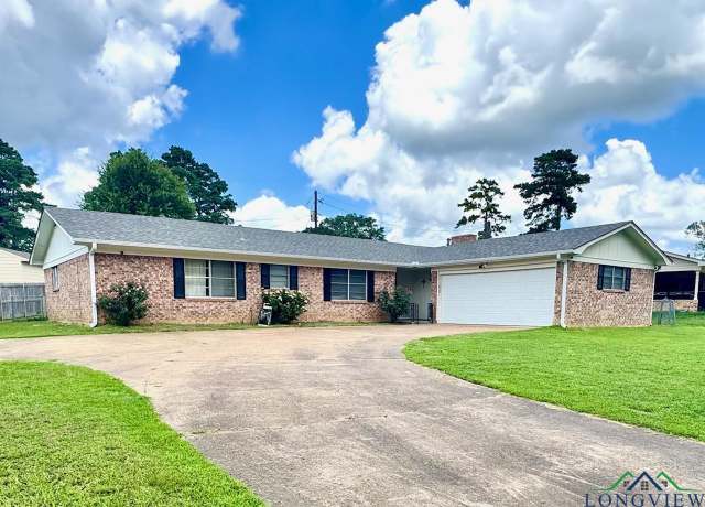 Property at 1522 Duncan Dr, Henderson, TX 75654, 3 beds, 2 baths