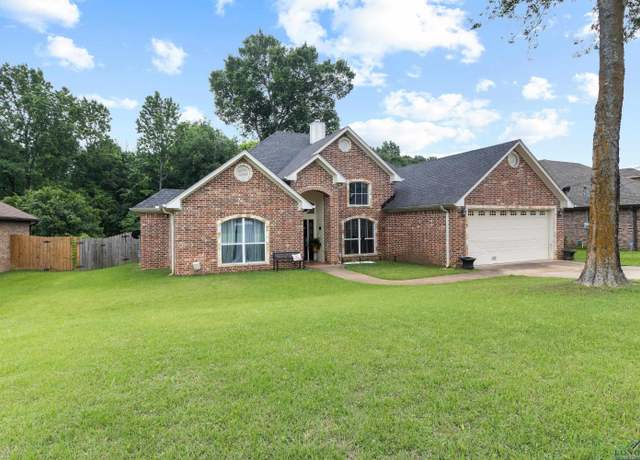 Property at 810 Crepe Myrtle Ln, Longview, TX 75604, 4 beds, 3 baths