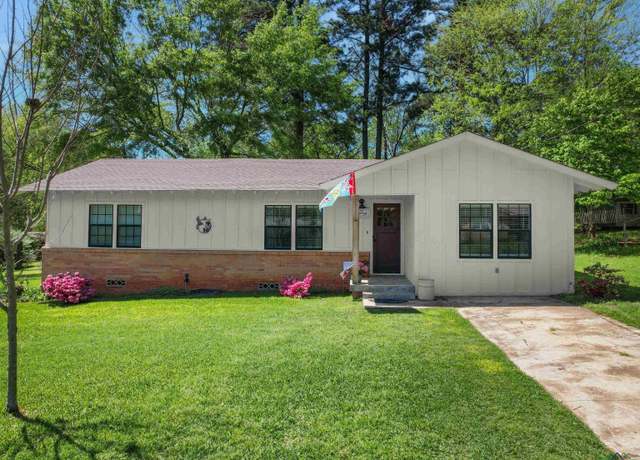 Property at 207 Katherine Dr, Daingerfield, TX 75638, 3 beds, 2 baths