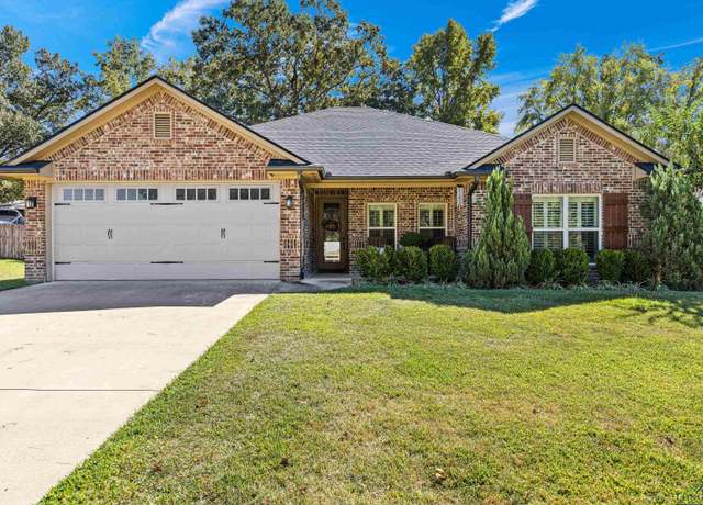 Property at 123 Park Dr, Kilgore, TX 75662, 4 beds, 2 baths