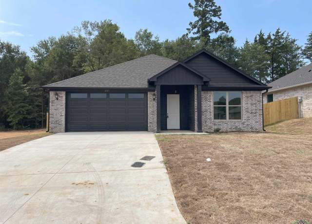 Property at 237 Oak Valley Dr, Gilmer, TX 75645, 3 beds, 2 baths