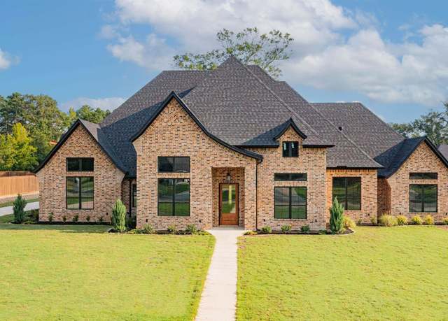 Property at 503 Lost Crk, Longview, TX 75605, 5 beds, 3.5 baths