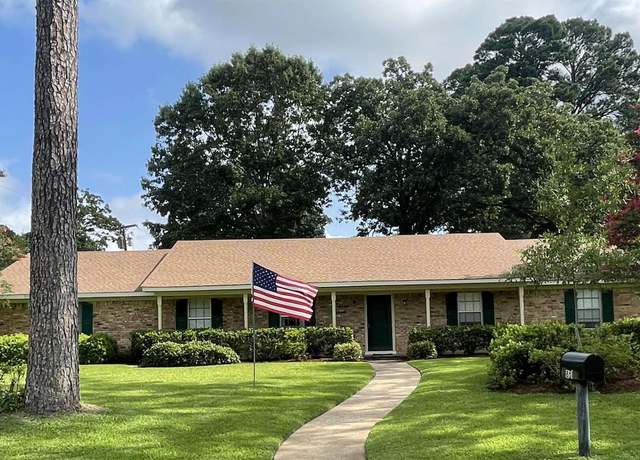Property at 801 Coleman Dr, Longview, TX 75605, 4 beds, 3 baths