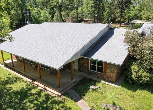 Property at 3955 E US Highway 79, Henderson, TX 75652, 4 beds, 3 baths